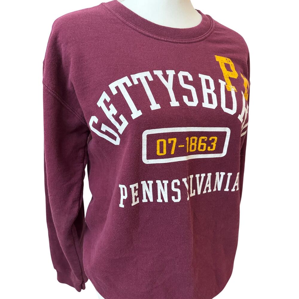Women’s Size Small Gildan Gettysburg Sweatshirt Crewneck Maroon History Battle